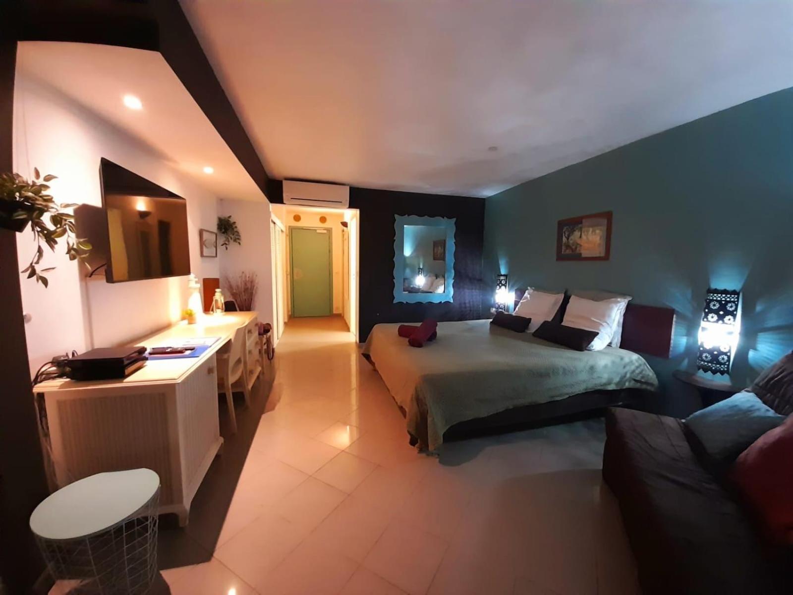 Ilet Bleu Studio Cosy Rdc Vue Mer Et Jardin - Acces Direct Plage Le Gosier  Esterno foto