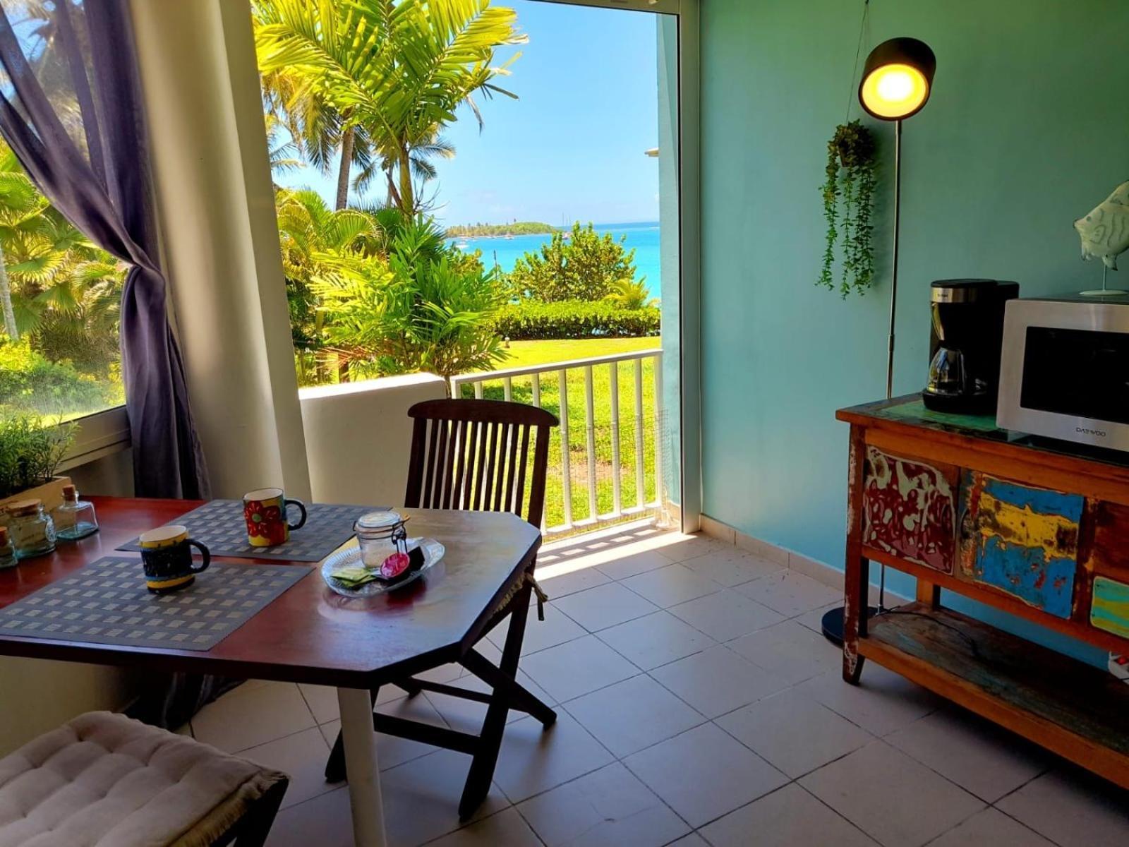 Ilet Bleu Studio Cosy Rdc Vue Mer Et Jardin - Acces Direct Plage Le Gosier  Esterno foto